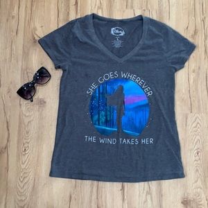 EUC Disney Pocahontas T Shirt. L